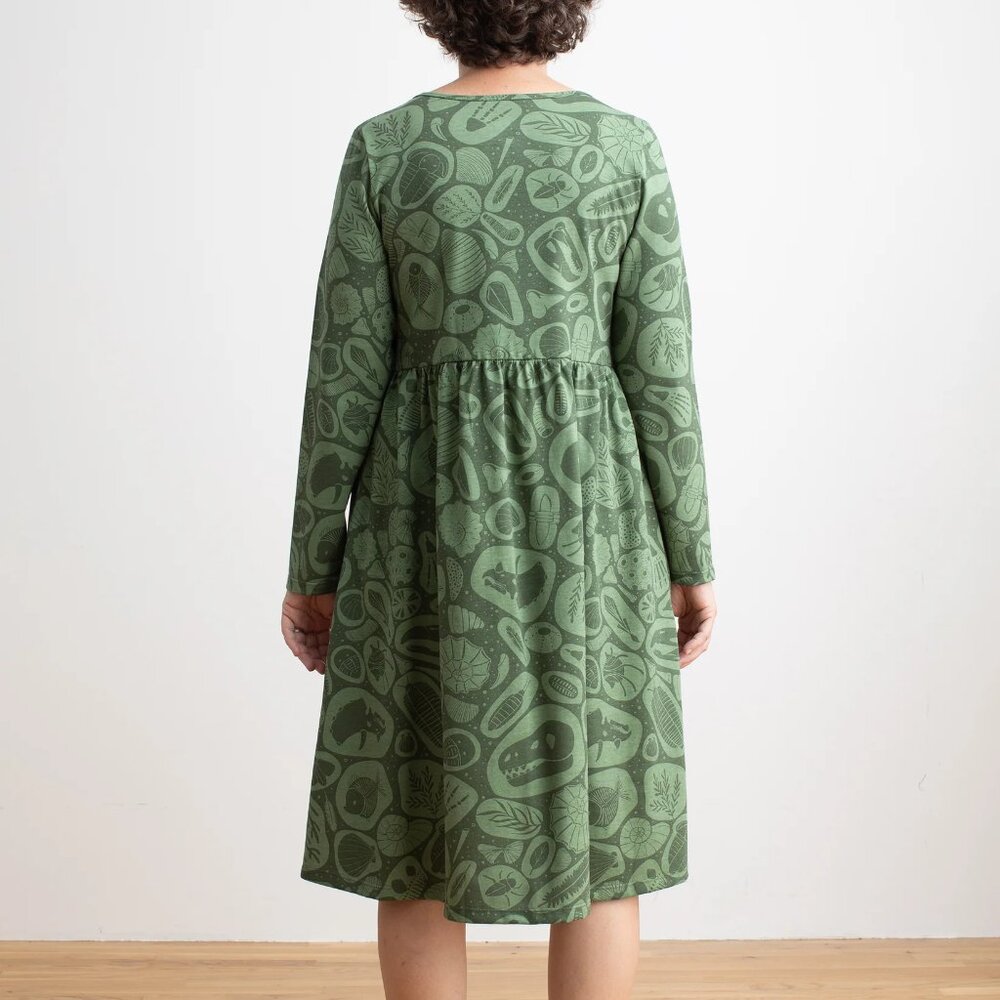 Winter Water Factory Dress Copenhagen Green Fossil Print LS Organic Cotton XS - Picture 2 of 16